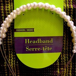 Double Pearl Headband on Gold Frame